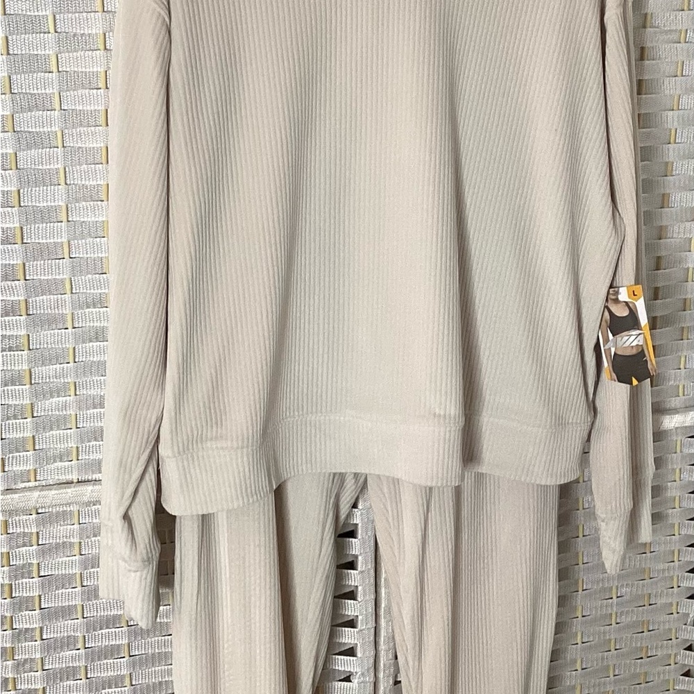 Avia Cream Ribbed Active Wear Set
